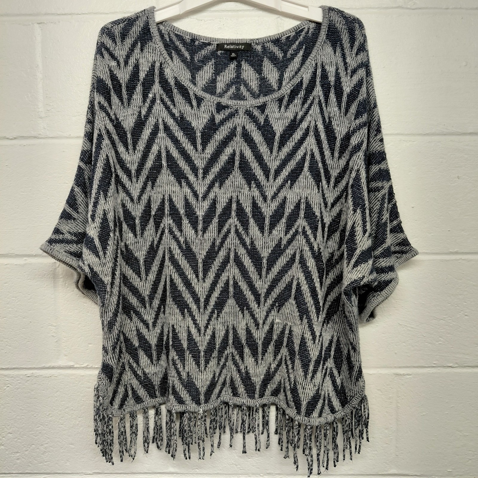 Relativity Sweater Womens Size Xl Blue White Chevron Fringe Boho Dolman Sleeve